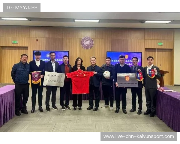 足球联赛在青训扶持中推动俱乐部共享教练资源、联合训练营与区域赛常态化